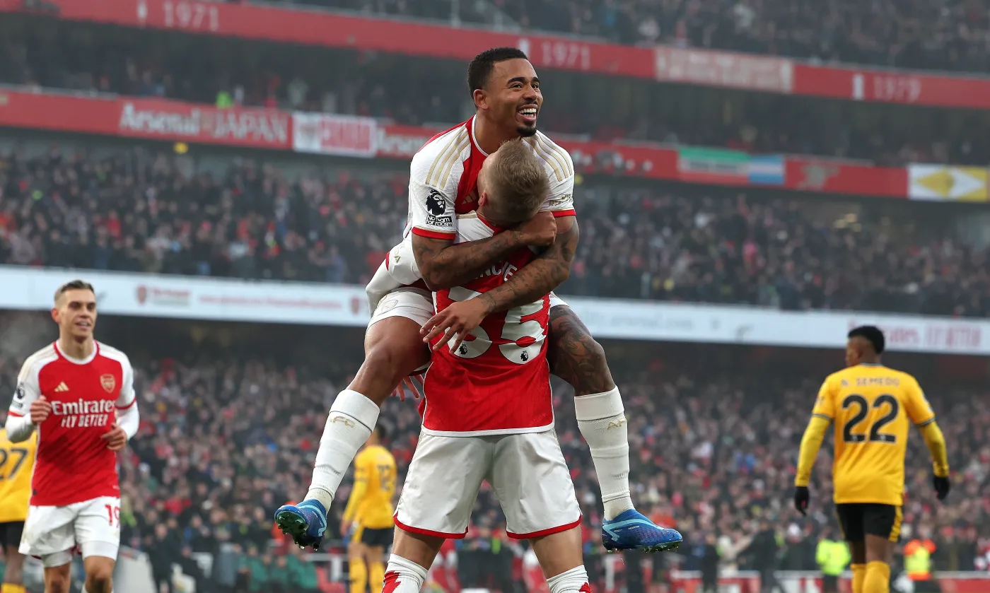 Arsenal wygrał piąty raz z rzędu. "Kanonierzy" utrzymają się na pozycji lidera