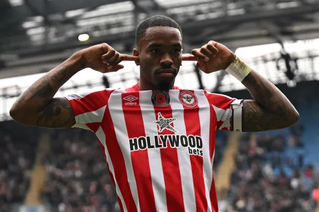 Czołowy napastnik Premier League wraca do gry po odbyciu kary