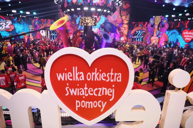 Tak wyglądały początki Jurka Owsiaka. Zobaczcie archiwalne nagranie WOŚP [WIDEO]