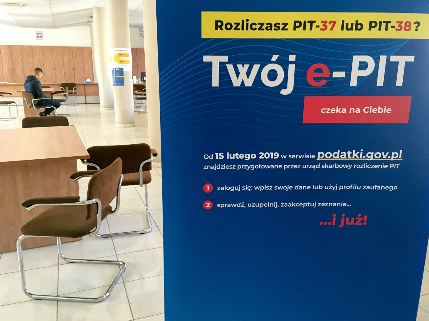 Od dziś można rozliczyć podatki. Od rana problemy z "Twój e-PiT"