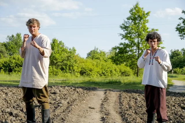 "Sami swoi. Początek". Kto zagrał Pawlaka i Kargula? Znacie ich już z ekranów