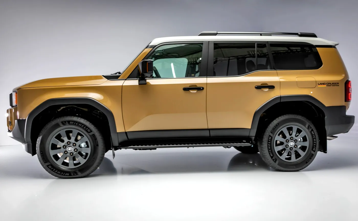 nowa-toyota-land-cruiser-first-edition-38086818.jpg