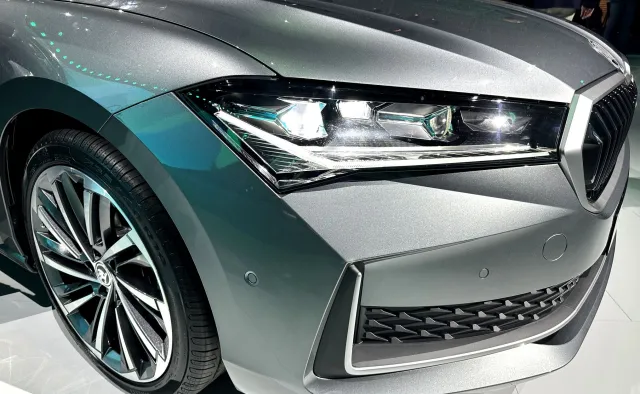 Nowa Skoda Superb liftback już w Polsce. Cena? Teraz Czesi czynią cuda