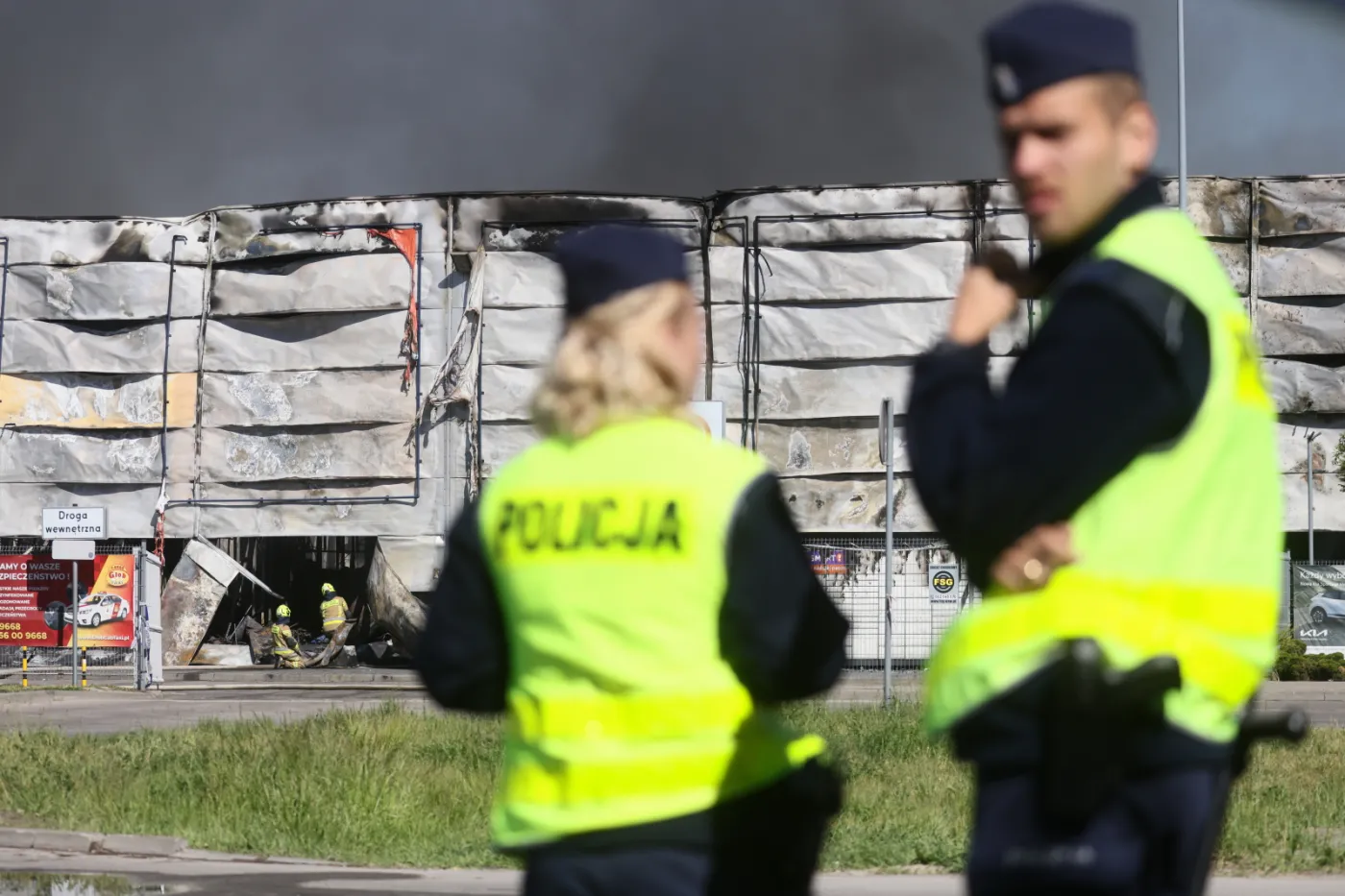 Tajemnicze przyczyny pożaru centrum handlowego w Warszawie. Mnożą się teorie spiskowe