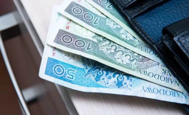 Płaca minimalna w 2025 roku. Nieoficjalnie: Rząd rozważa dwie kwoty