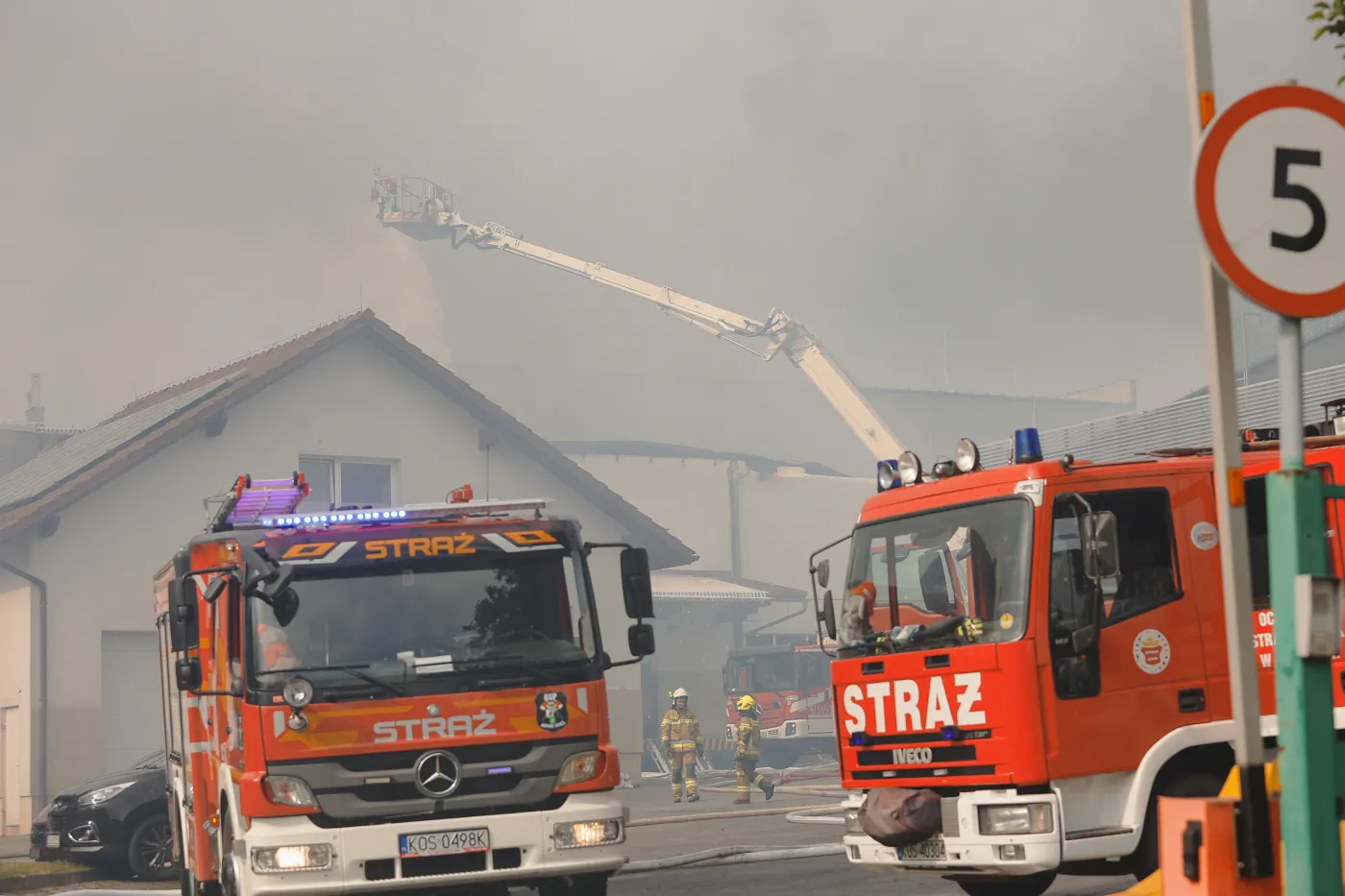 Gigantyczny pożar w Małopolsce. Sytuacja opanowana, trwa dogaszanie