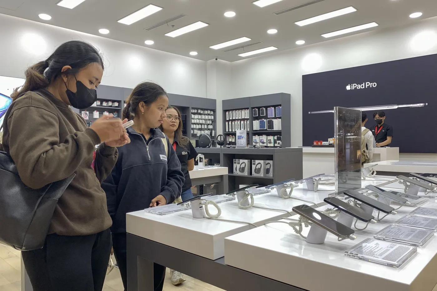 Indonezja idzie na wojnę z Apple. Zakaz używania i sprzedaży iPhone 16