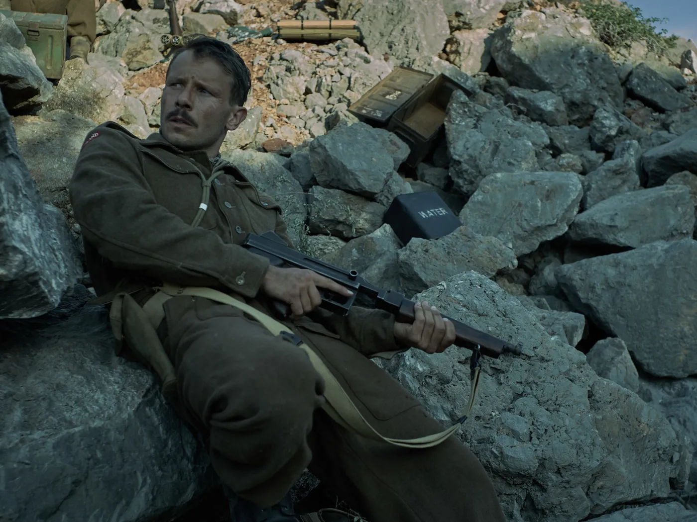 Mateusz Banasiuk w filmie "Czerwone maki"