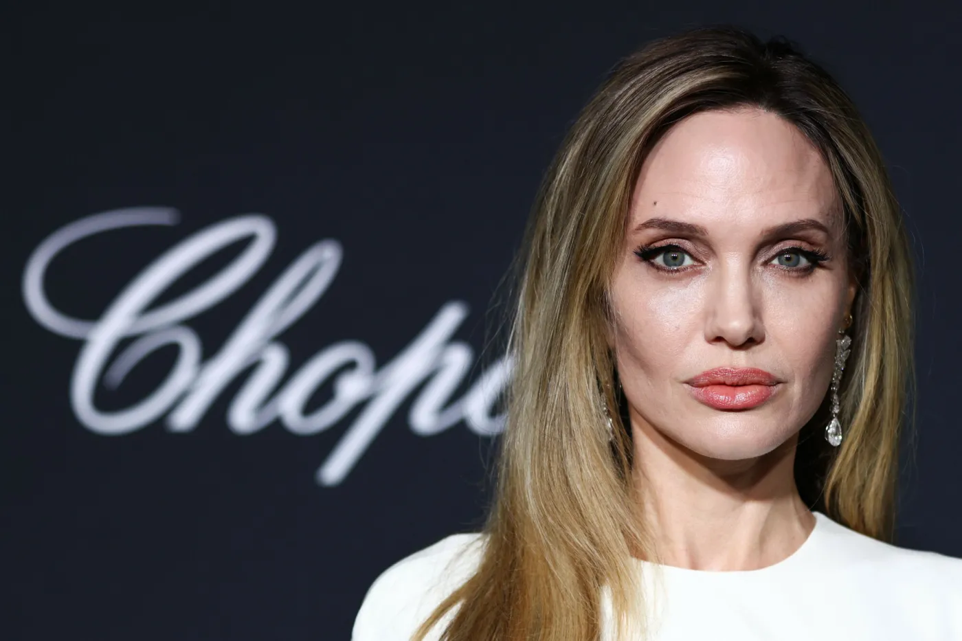 Sekrety urody i diety Angeliny Jolie. Jada insekty