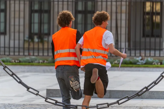 Incydent na terenie Pałacu Prezydenckiego. "Ostatnie Pokolenie" stawia ultimatum Prezydentowi elektowi