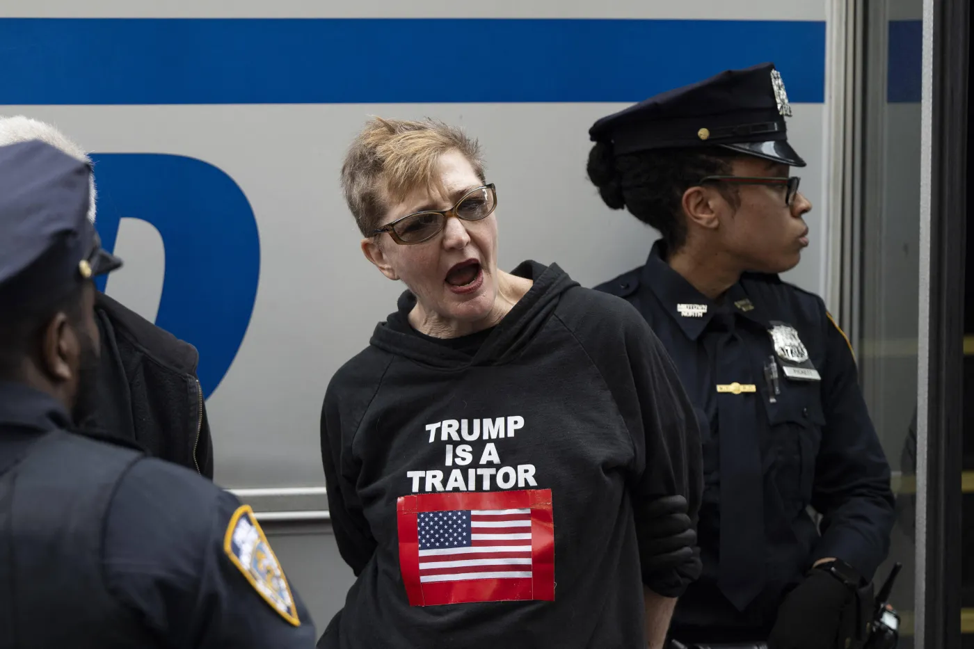 Dantejskie sceny przed budynkiem ONZ. Przeciwnicy Trumpa aresztowani