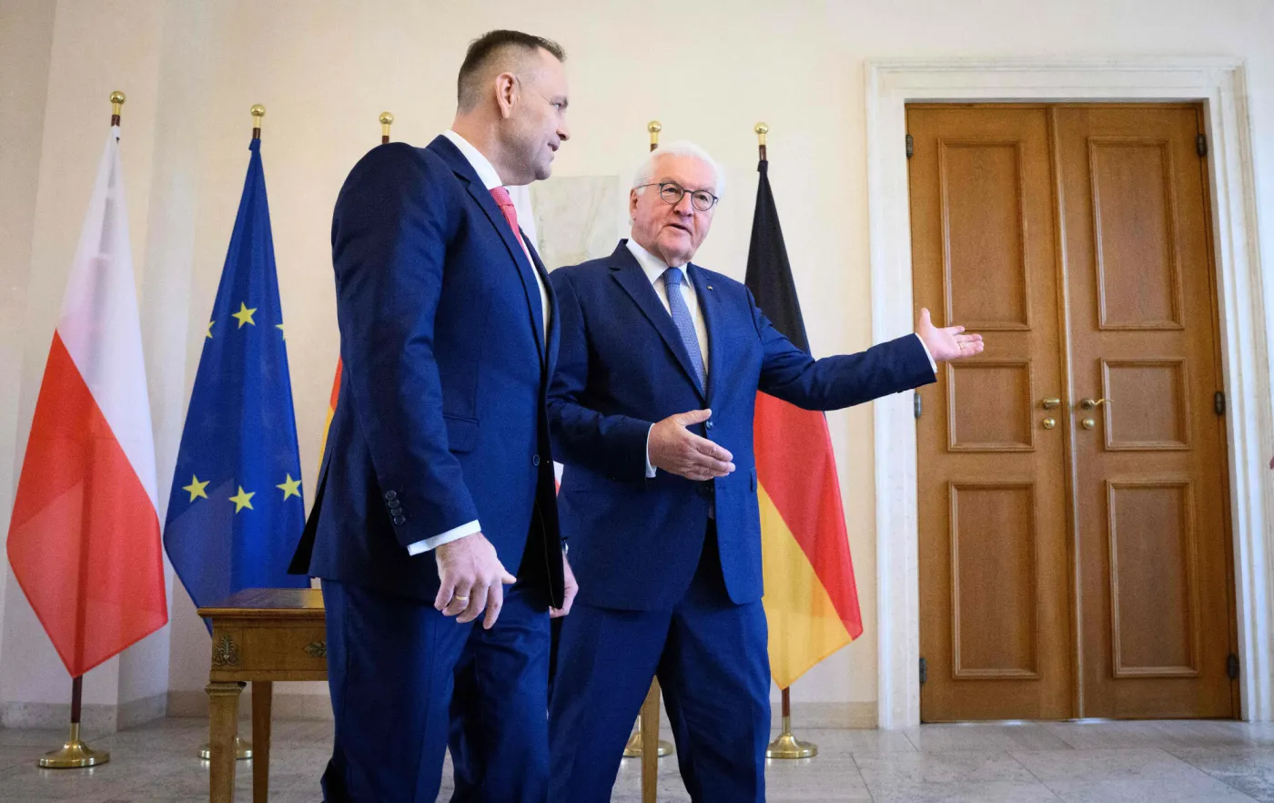 "Der Spiegel" zwraca uwagę na "dziwną" propozycję Nawrockiego. "To nie ma związku"