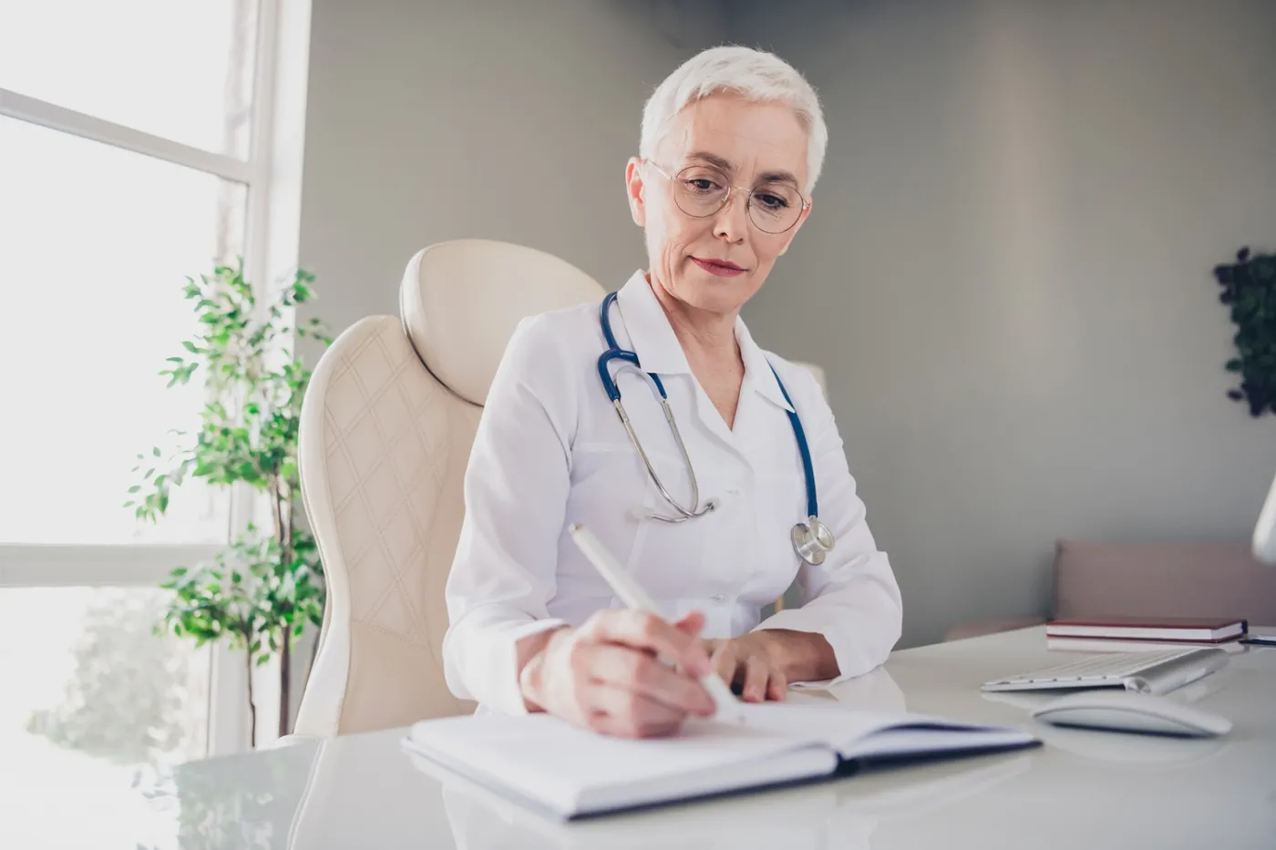 L4 Zwolnienie lekarskie z datą wsteczną. Kiedy jest możliwe? [PORADA]