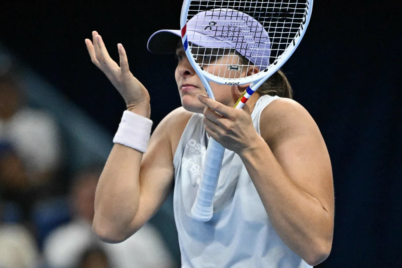 Iga Świątek wywołała burzę przed WTA Finals. Internauci krytykują buty i sukienkę