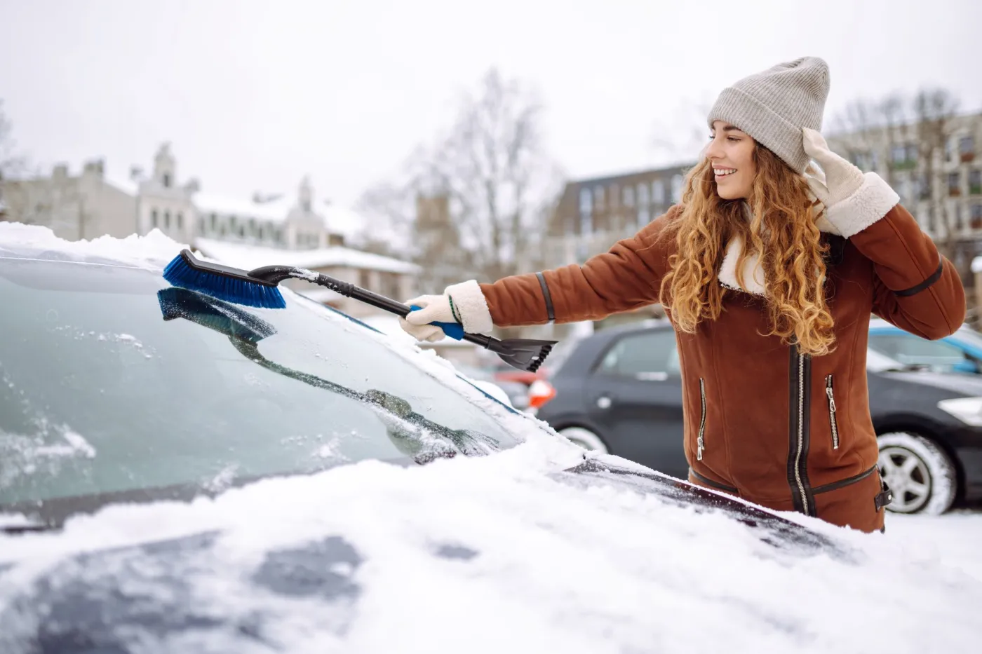 Wlej to zamiast zimowego płynu do spryskiwaczy, Szyby nie zamarzną nawet przy dużych mrozach