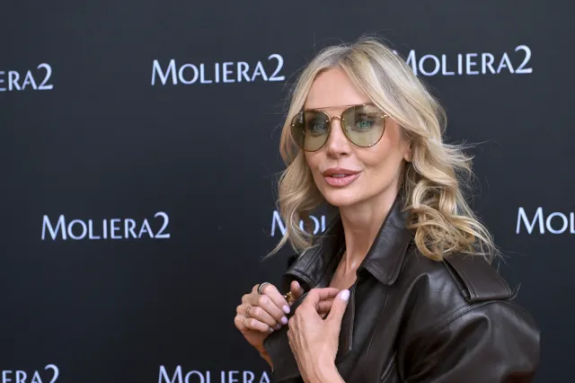 Agnieszka Woźniak-Starak przywitała się z widzami "Pytania na śniadanie". "Wróciłam"