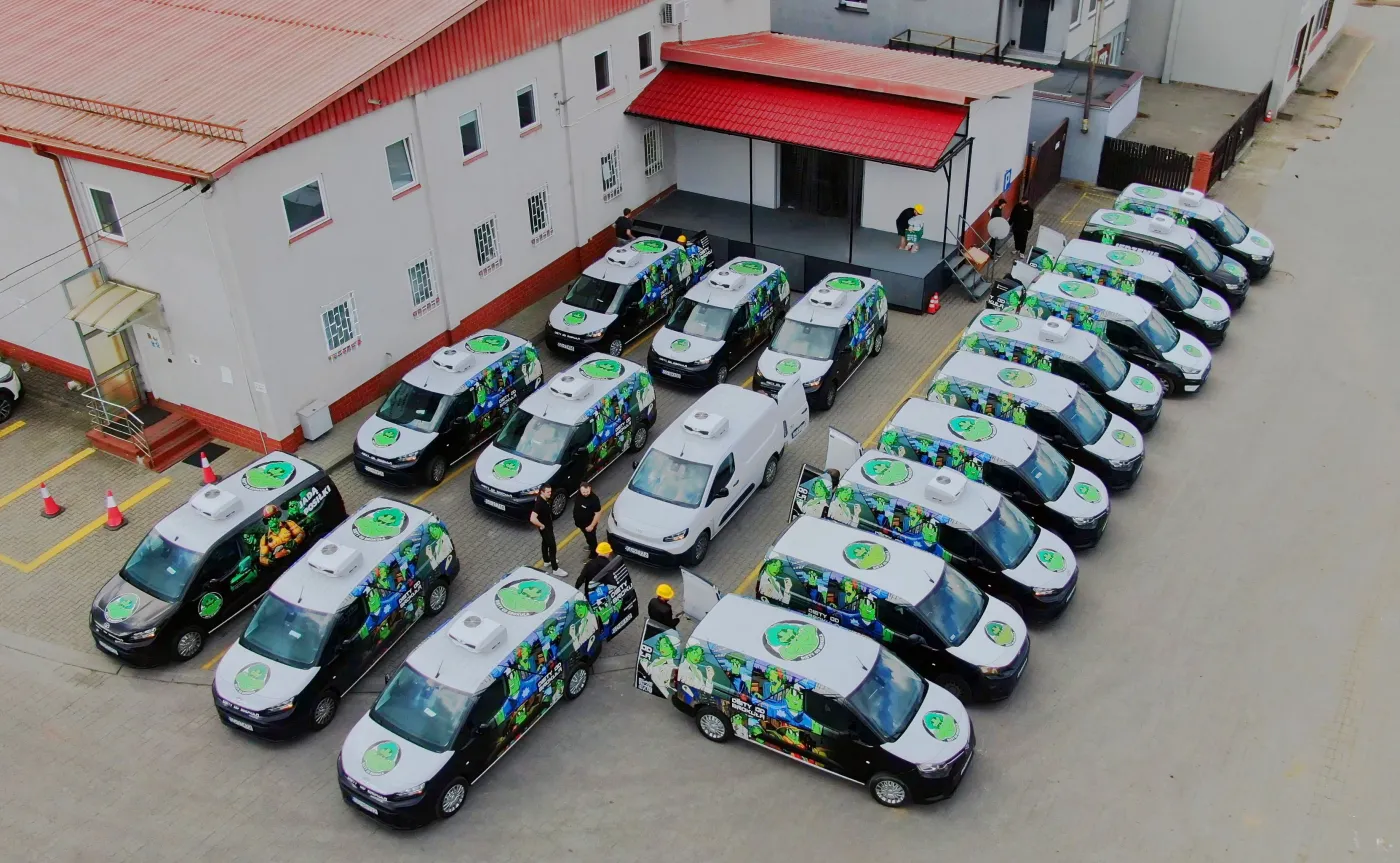 Toyota Proace City z zabudową izotermiczną we flocie cateringu Diety od Brokuła