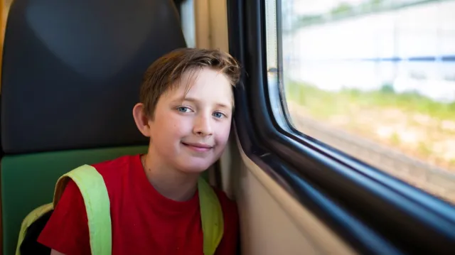 Darmowe bilety na kolej i autobusy. Dla kogo?