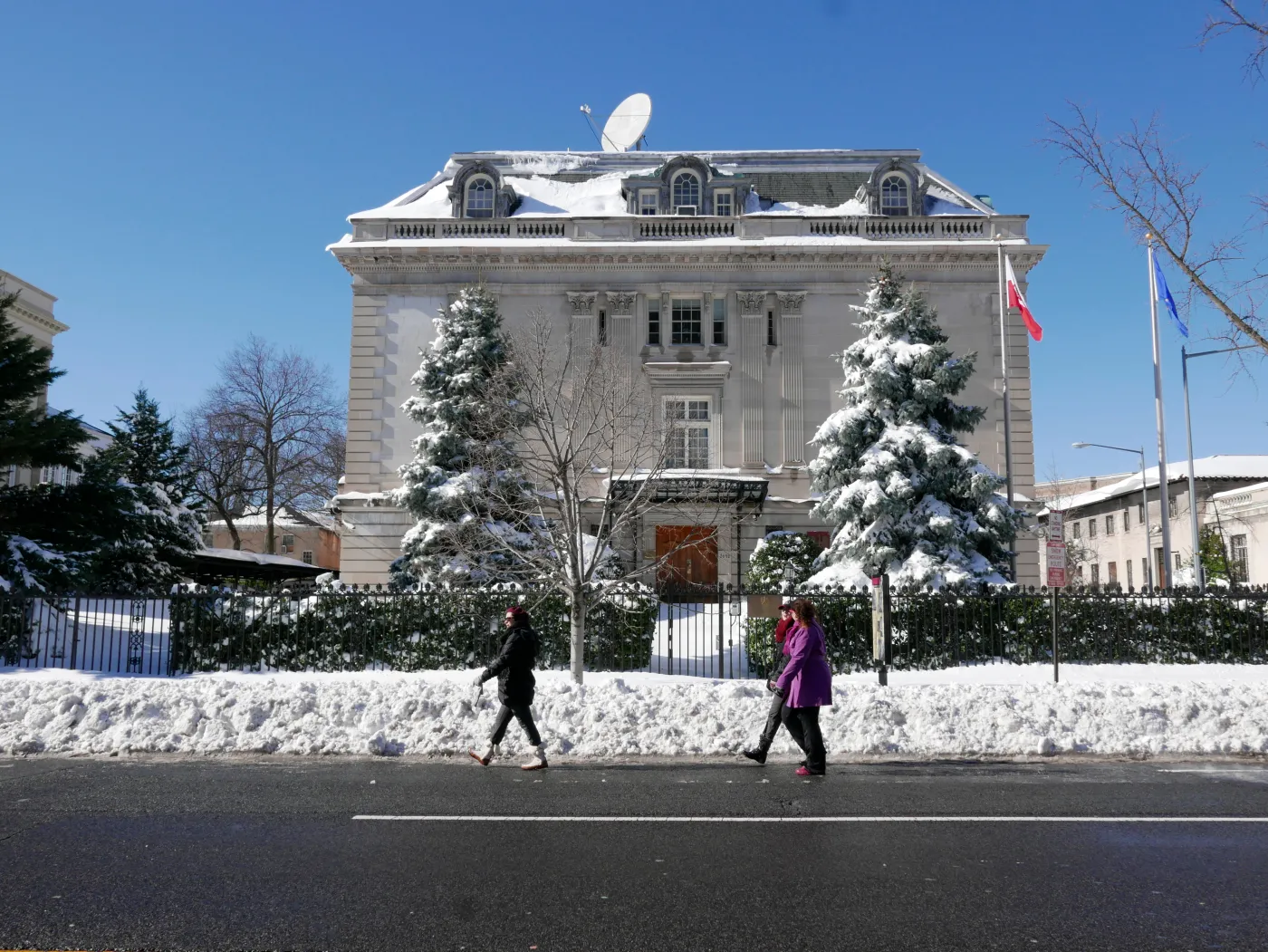 MSZ ma pilny komunikat dla Polaków w USA. Poważne ostrzeżenie, bo sytuacja jest groźna