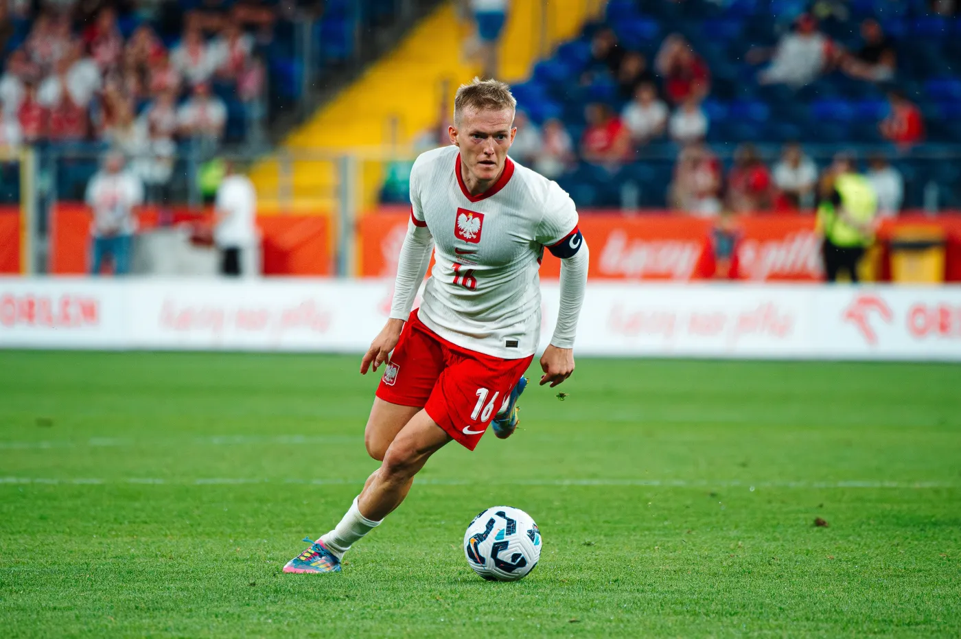 Legia złożyła ofertę kupna Świderskiego i prowadzi rozmowy w sprawie transferu Adamskiego