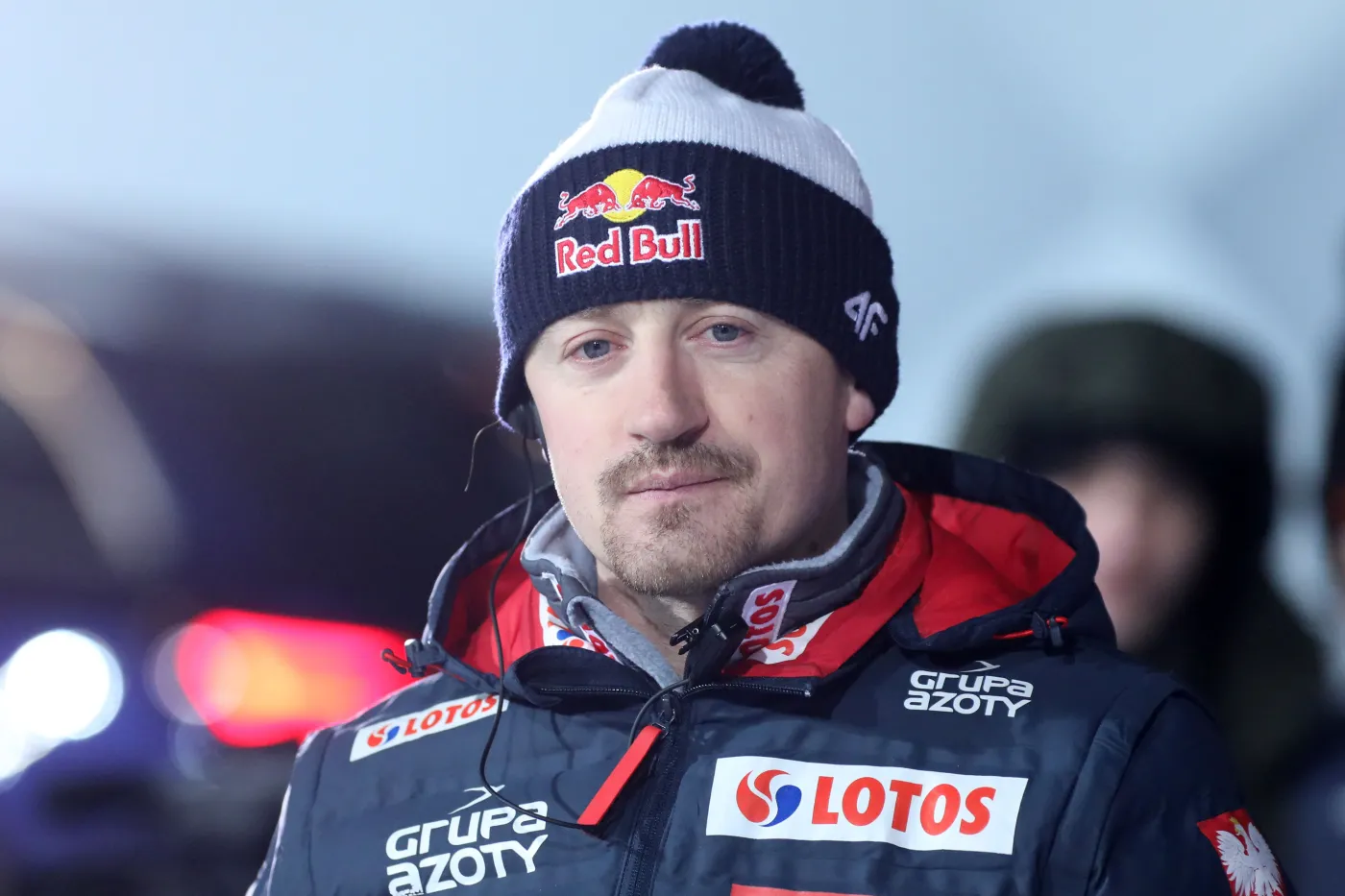 Adam Małysz przyznał, że podjął niewłaściwą decyzję. Prezes PZN przeprosił za błąd