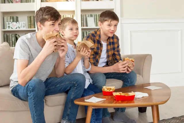 To pierwszy tak radykalny zakaz. Nie będzie można reklamować niezdrowych produktów