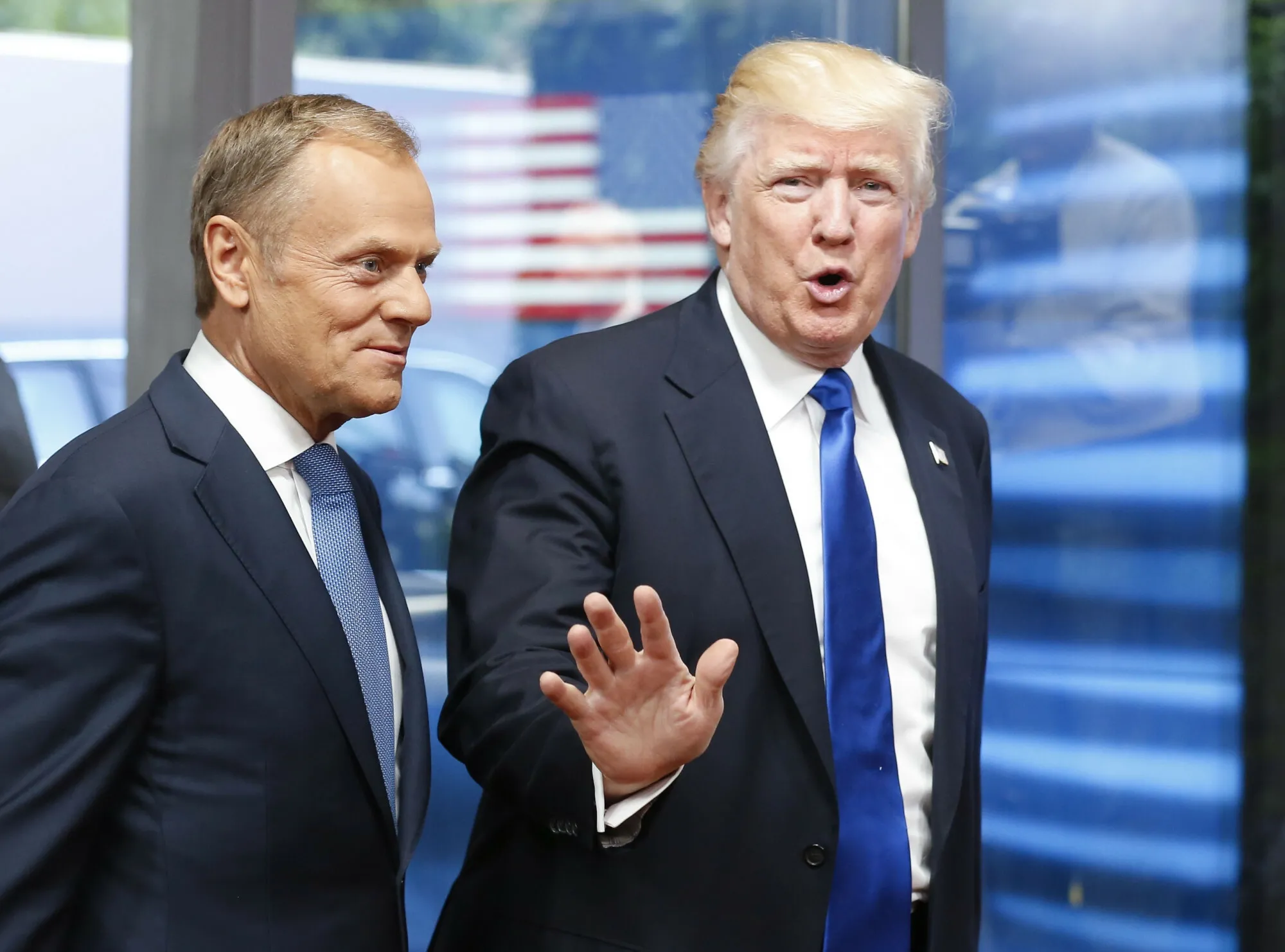 "Policzek wymierzony Polakom". Świat w szoku po decyzji USA wobec "najbardziej lojalnego sojusznika"