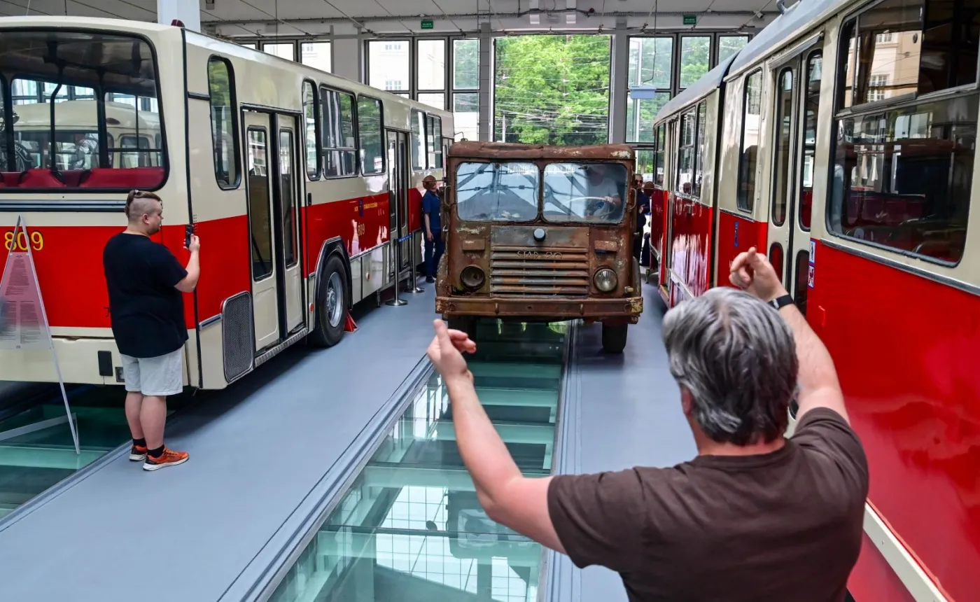 Polski samochód ciężarowy Star 20 w Muzeum Techniki i Komunikacji w Szczecinie
