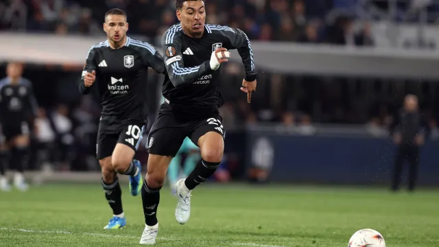 Rekordowy transfer Chelsea Londyn. Morgan Rogers najdroższym brytyjskim piłkarzem