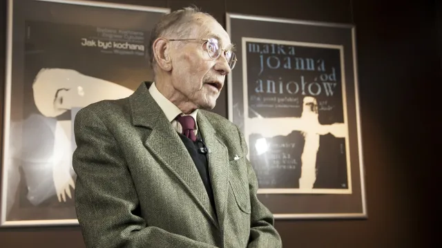 Jego książka pokazuje, jaki PRL był naprawdę. Powieść od lat jest szkolną lekturą