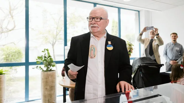 Lech Wałęsa o podwyżce emerytury prezydenckiej. Mówi o wstydzie