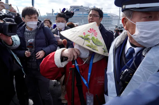 Pierwsze ofiary śmiertelne koronawirusa na Diamond Princess. OŚWIADCZENIE kapitana