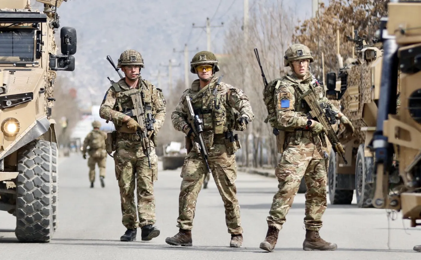 Zamach w Kabulu. Premier uszedł z życiem, ale liczba ofiar drastycznie rośnie