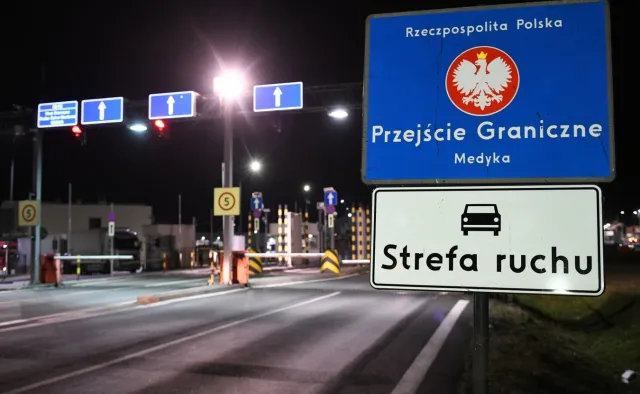 Polska zamknie granice przed koronawirusem? "Będzie to jeden z tematów"