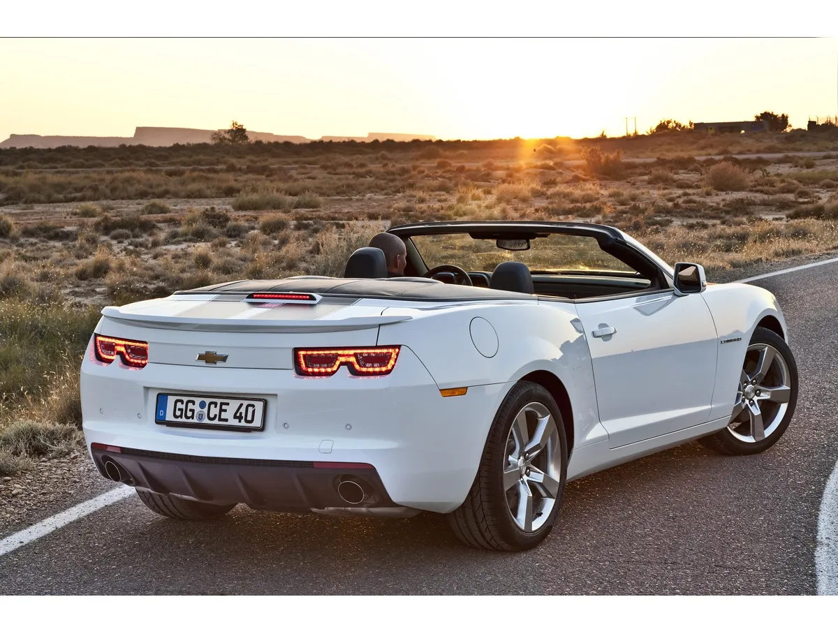 2511240-chevroletcamaroconvertible-static-05-small.jpg
