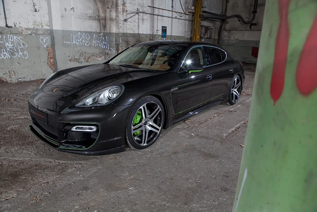 2624394-porsche-panamera-edo-competition-hellboy-18.jpg