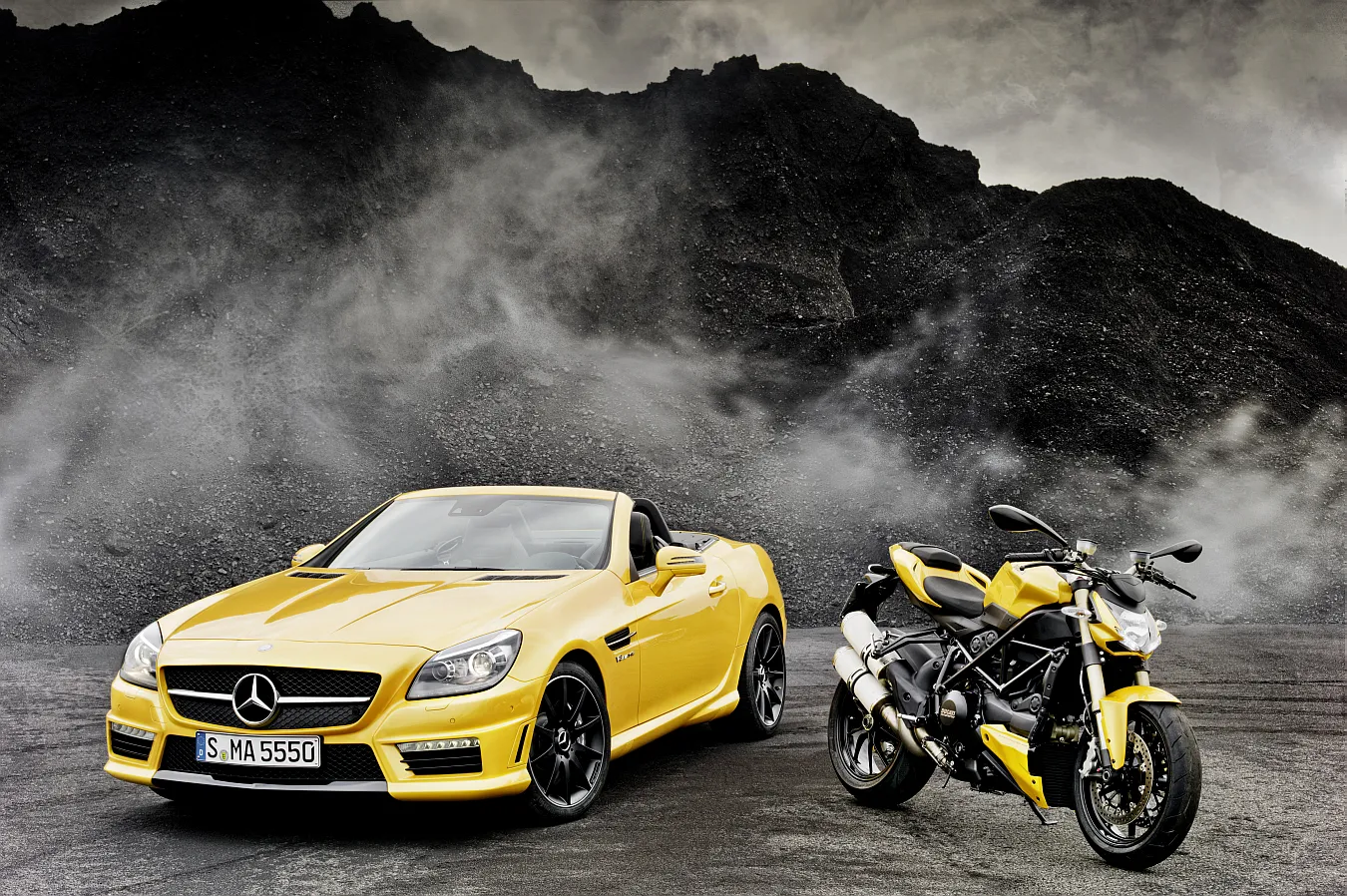 2837634-mercedes-slk-55-amg-i-ducati-streetfighter.jpg