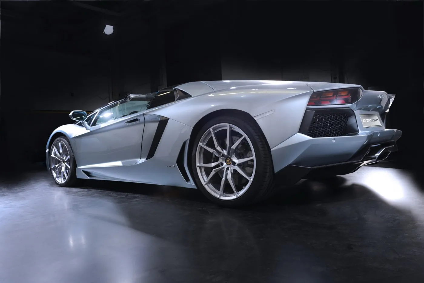 4266120-lamborghini-aventador-lp-700-4-roadster-04-2.jpg