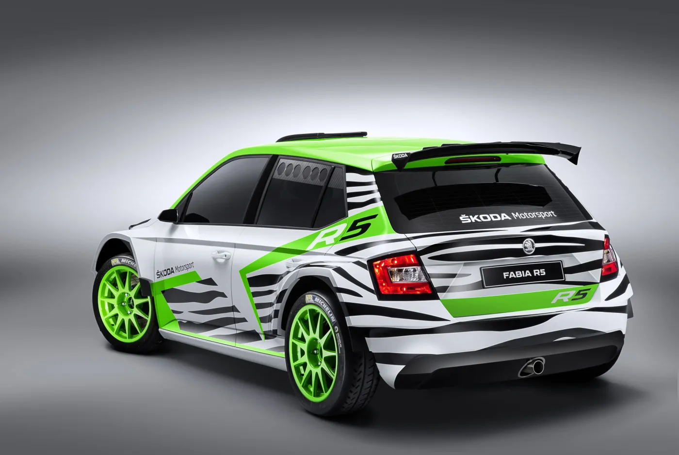 7124694-141126-skoda-fabia-r-5-concept-car-essen-003.jpg