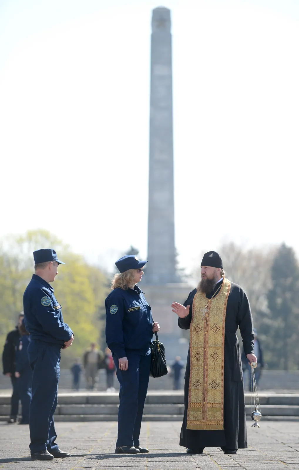 7683167-uczestnicy-rosyjskiego-rajdu-samochodowego.jpg