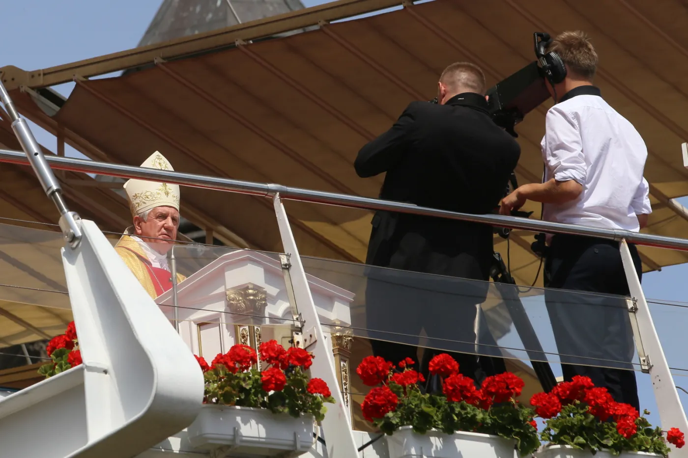 Arcybiskup metropolita szczecińsko-kamieński Andrzej Dzięga wygłasza homilię podczas 24. Pielgrzymki Rodziny Radia Maryja na Jasnej Górze