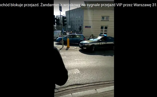Dziennikarz "GW" zablokował kolumnę MON. Policjant z KGP dla dziennik.pl: Grozi najwyższy mandat