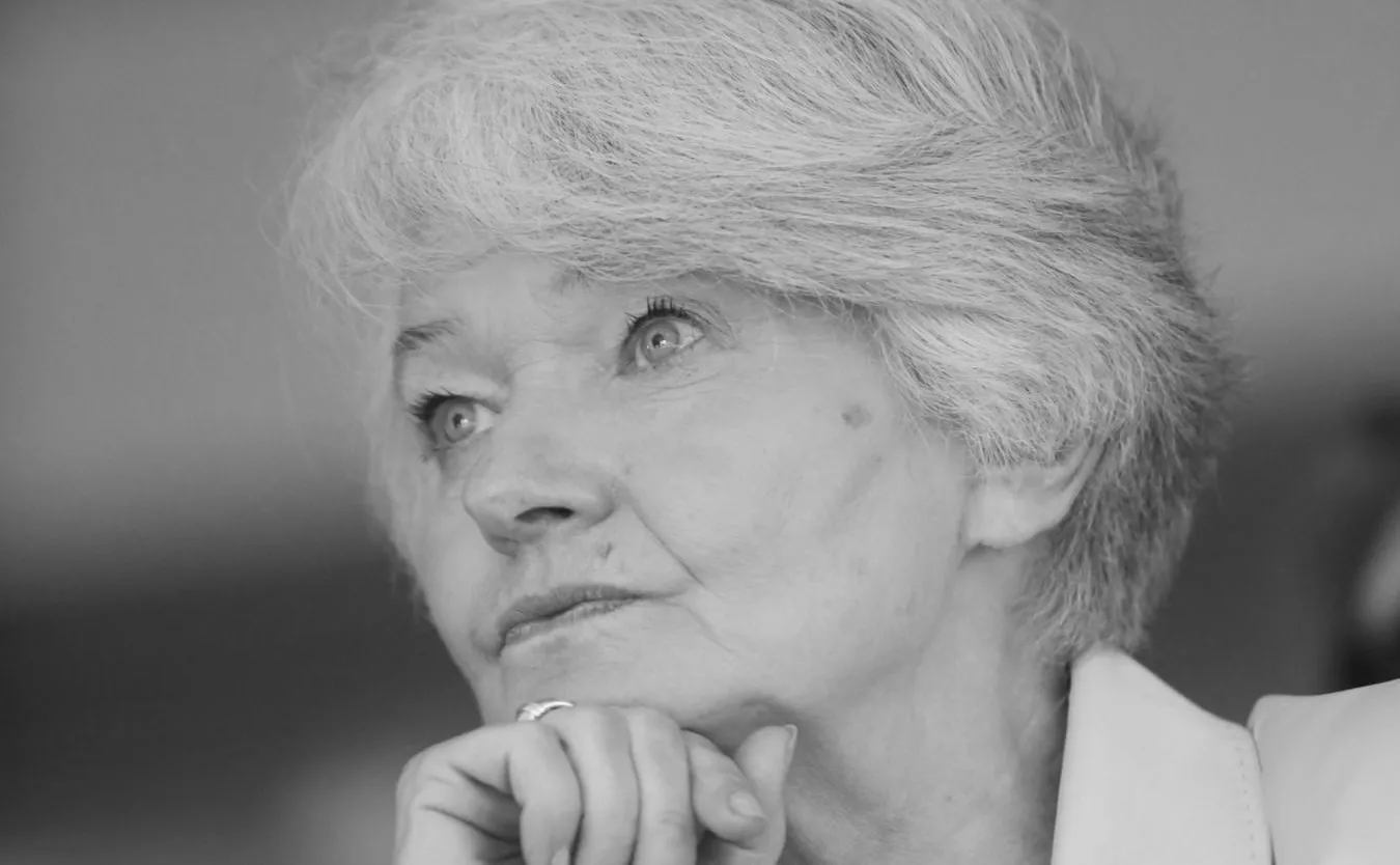 "Dama polskiej polityki", "Będziemy tęsknić". Politycy żegnają Krystynę Łybacką