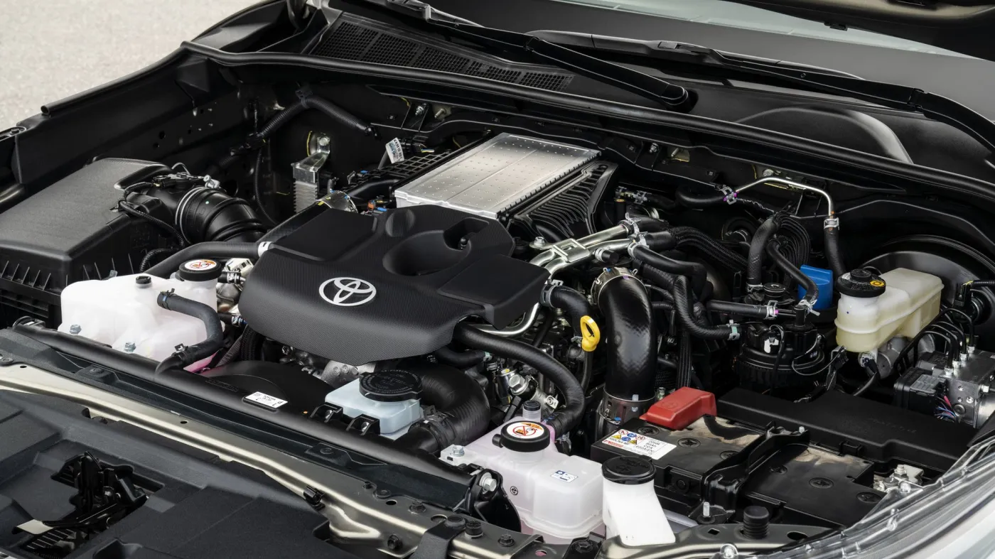 toyota-hilux-8-generacji-w-nowej-odslonie-28264875.jpg