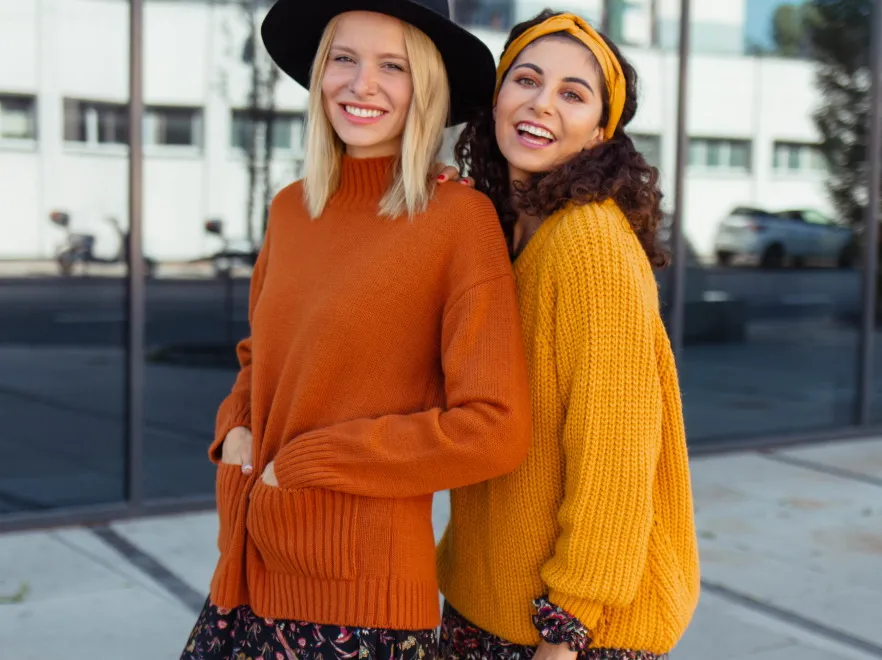 Kolor i kobiecość w jesiennej kolekcji łódzkiej marki. Te ubrania przyciągają wzrok!