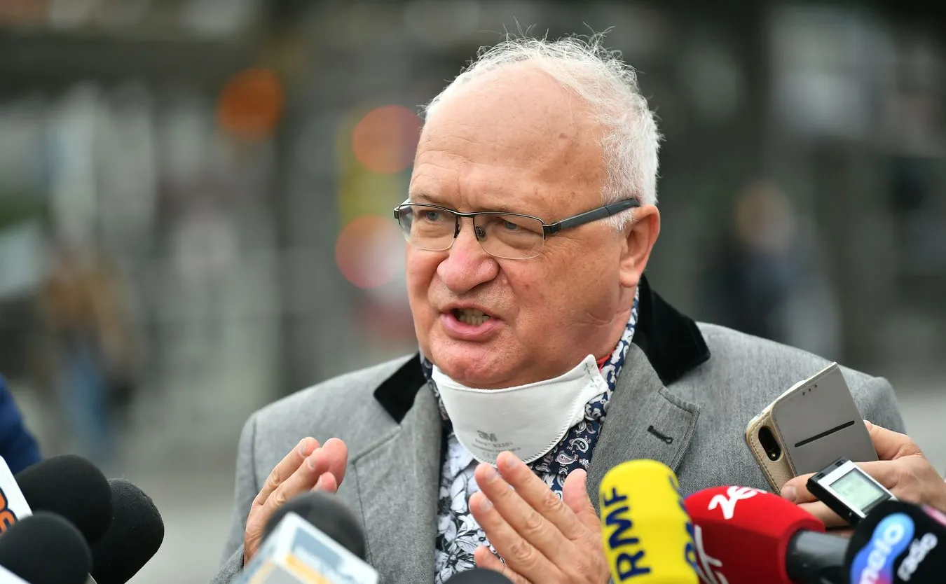 Prof. Simon: Mamy do czynienia z epidemicznym holokaustem