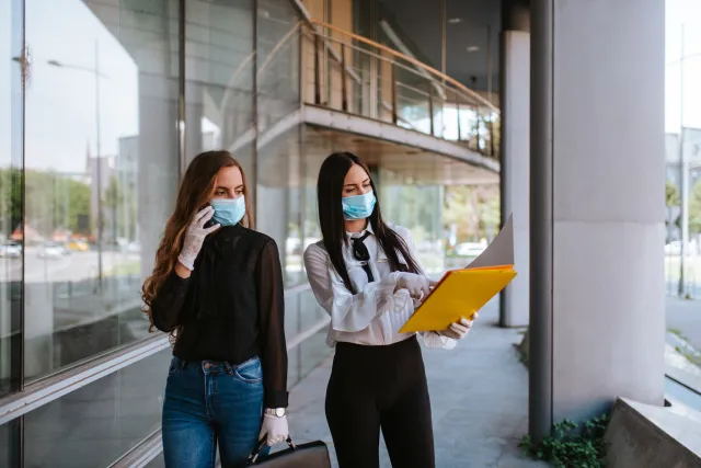 Pracodawcy a koronawirus. Mandat za ograniczone możliwości