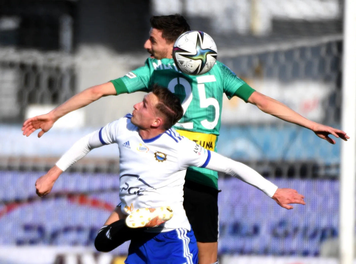 Legia zgubiła punkty w Mielcu. Stal nie ulękła się mistrza [WYNIKI, TABELA]