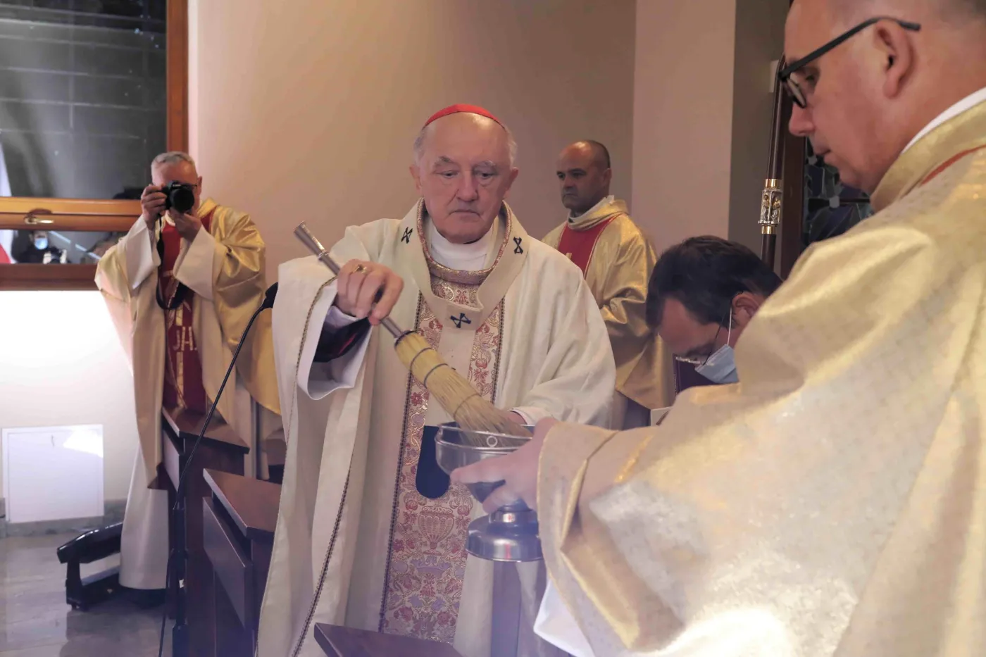 Kardynał Nycz: Widać korelację między szczepieniami, a religijnością. Czasem się jej wstydzę