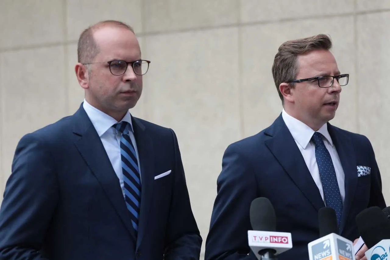 Joński i Szczerba kontrolują Narodowy Instytut Wolności. "Uznaniowe dotacje"